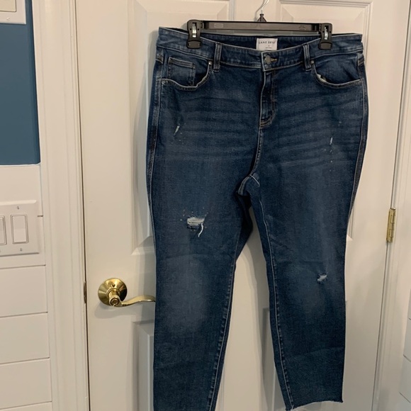 EUC Lane Bryant Distressed Jeans Women’s size 20 - Picture 1 of 8